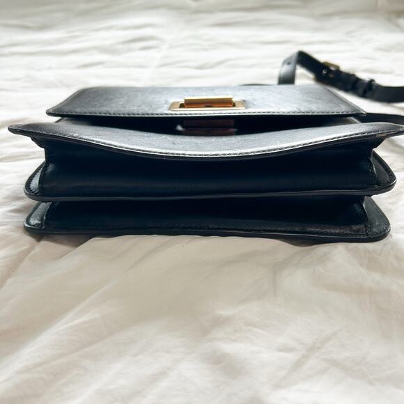 Chloé Louise Box Black Leather Crossbody Bag Gold Turnlock Vintage Authentic - Picture 11 of 12